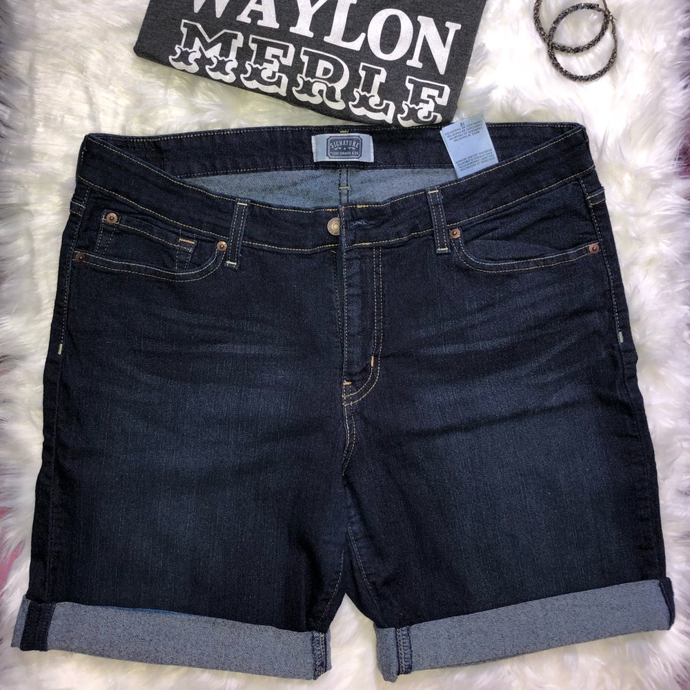 Levi Bermuda Shorts